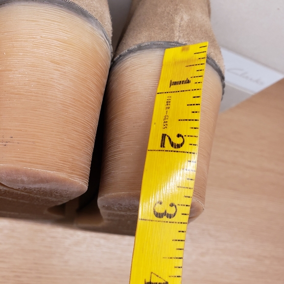 Clarks Hazen Charm Wedge Bootie Olive size 10 medium - Picture 11 of 12